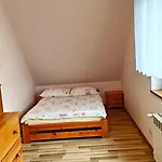 Holiday home Wichrowy Gron *